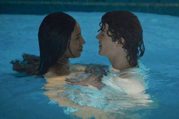 Cruel Intentions Annie Grover (Savannah Lee Smith), Lucien Belmont (Zac Burgess)