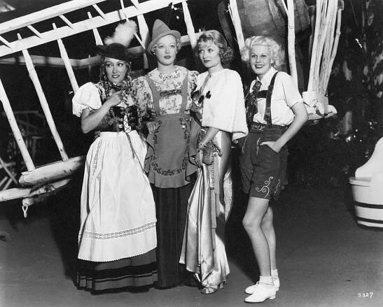 Hollywood in Costume • She Blogged By Night