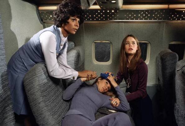 SKYJACKED, from left: Leslie Uggams, Yvette Mimieux, Susan Dey, 1972.