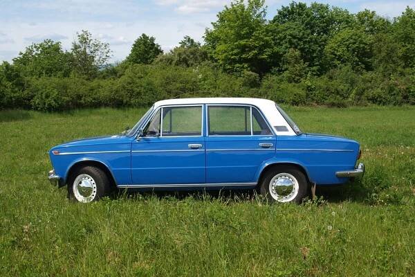 Lada 2103 | RetroVehicles 