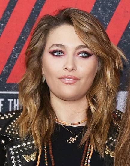 FOTO: Paris Jackson je dcerou zesnulého krále popu. – stránka 16