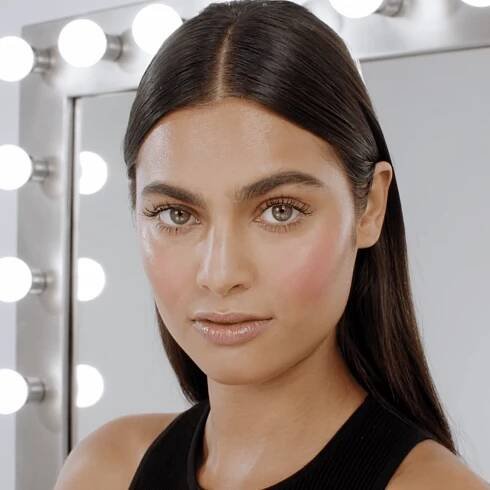 Dior Backstage, Makeup By Mario a další přicházejí s ikonickými tvářenkami. Najděte svůj odstín a získejte okouzlující vzhled