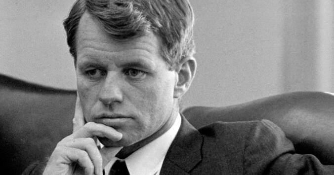 USA zveřejnily údaje o vraždě senátora Kennedyho. Zhruba 10 000 stran popisuje atentát z roku 1968