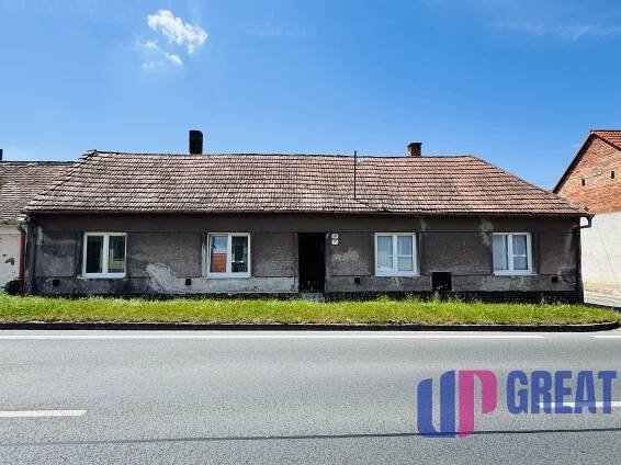 Na predaj 3-izbový rodinný dom s garážou a hospodárskymi budovami – Holíč, ul. Štúrova.