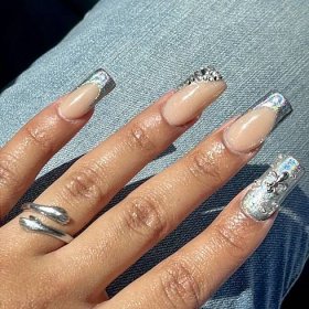 Nails With French Tip Design Idea | ArticleCube