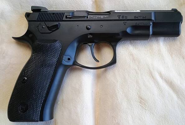 CZ 75 B Ω - Obchodník se zbraněmi