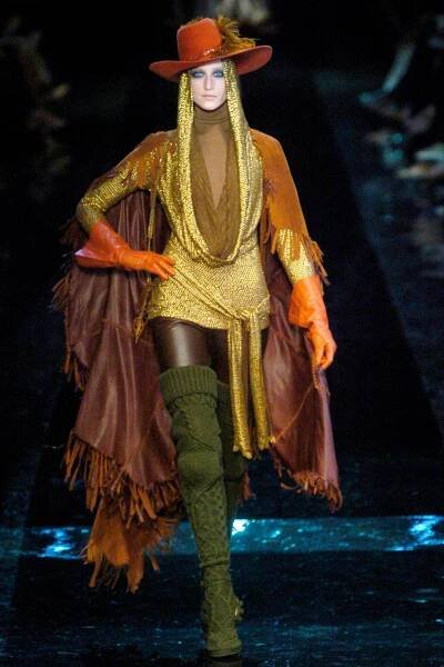 Jean Paul Gaultier Fall 2004 Couture Fashion Show