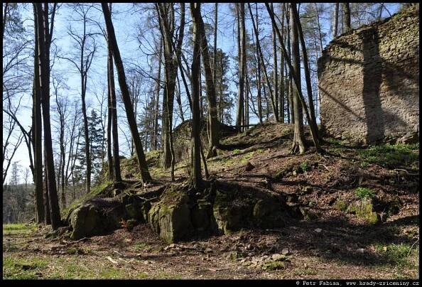 Radkov–Hradisko – fotografie / hrady-zriceniny.cz