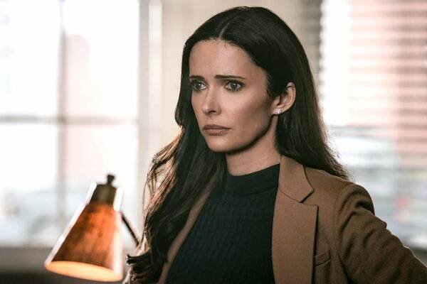 Elizabeth Tulloch breaks down that tragic Superman & Lois shocker: 'This is very real'