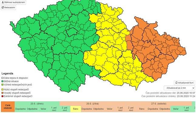 Povodňová pohotovost, varují meteorologové. Na východě ČR má znovu silně pršet