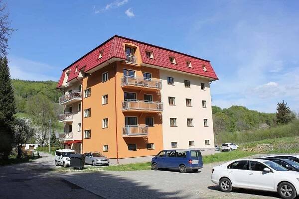Apartmán Lipová (4. patro), Horní Lipová - pronájem  - zvětšit