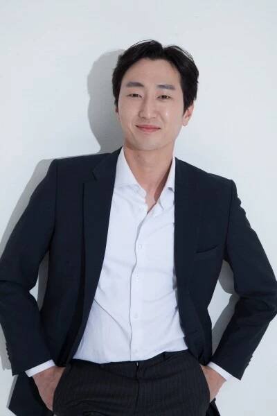 Jung Woo-Young-1988-p01.jpg