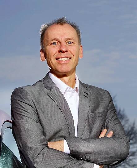 Prof. Dr. Stefan Bratzel - CAM