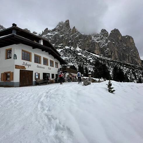 RIFUGIO GARDECCIA - Hostel Reviews (Pozza di Fassa, Italy - Province of Trento)