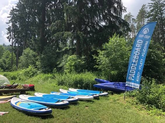 Paddleboard teambuilding podle vašich představ | Sup-trip.cz