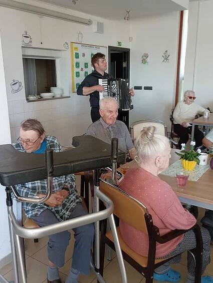 Pálení čarodějnic v AH Sychrov | Alzheimer Home