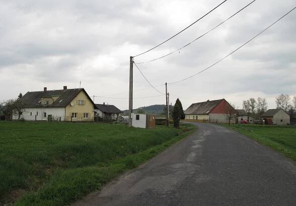 Poborovice z dálky