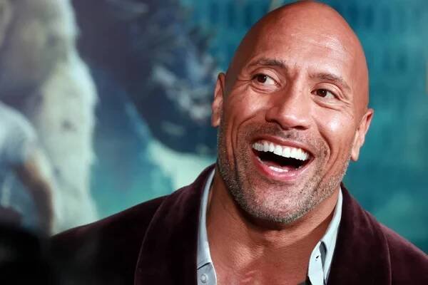 Americký herec Dwayne Johnson zúčastní tiskové konference pro svůj nový film "Rampage" v Šanghaji, Číně, 8 dubna 2018. — Stock obrázek
