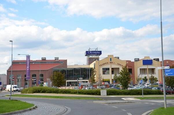 Realizace – Výtahy, zdvihací plošiny, servis výtahů – VÝTAHY PLZEŇ elex s.r.o.