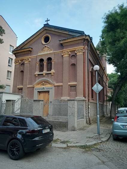 Súbor:OurLadyOfLourdesChurch-Plovdiv01.jpg – Wikipédia