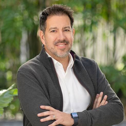 Carlos_Gutierrez-for_web_crop