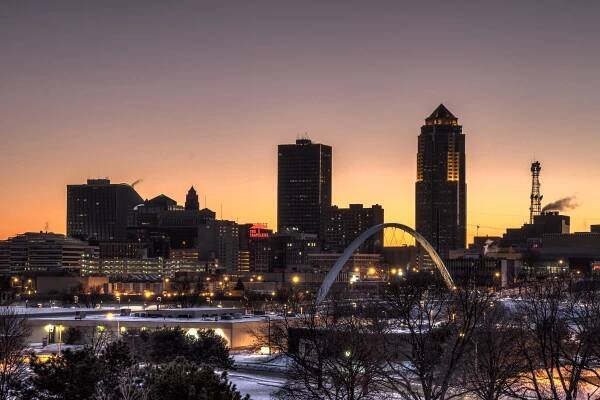 Des Moines, Iowa - Gabe Canales