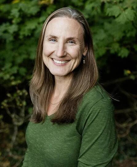 Headshot of Amanda Reed