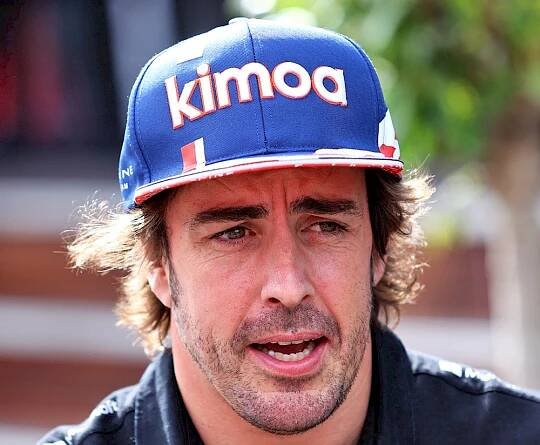 MOTORMIX - Španělský všeuměl a miláček fanoušků Alonso slaví čtyřicítku