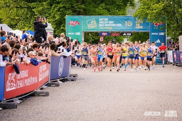Karlovy Vary se v sobotu rozběhnou. RunCzech láká na půlmaraton i novou desítku