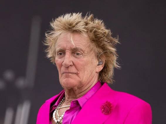 Rod Stewart breaks silence on 'emotional' moment as fans all say the same thing