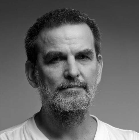 Čo číta spisovateľ a kazateľ Daniel Pastirčák - Medzi knihami - čerstvé informácie z diania v knižnom svete