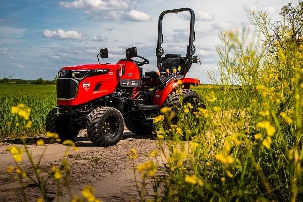 Malotraktor CAPTAIN 263 4WD - Agromechanika s.r.o.