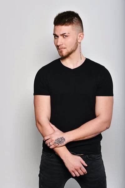 Marek Valášek se proslavil na YouTube. Teď míří na tři měsíce do reality show.