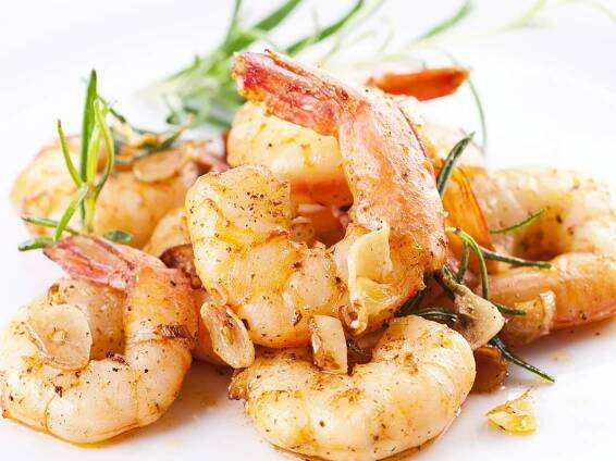 Krevety na �esneku s bylinkami