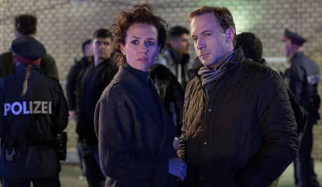 Wiener Blut - Wiener Blut - Z filmu - Melika Foroutan, Florian Teichtmeister