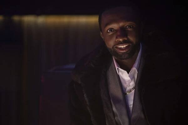 Wu-Tang: Americká sága - Krabice v ruce - Promo - Jamie Hector