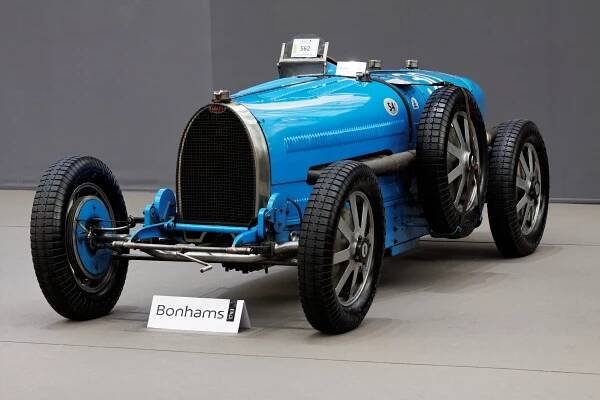 Soubor:Paris - Bonhams 2013 - Bugatti type 54 grand Prix - 1931 - 010.jpg – Wikipedie