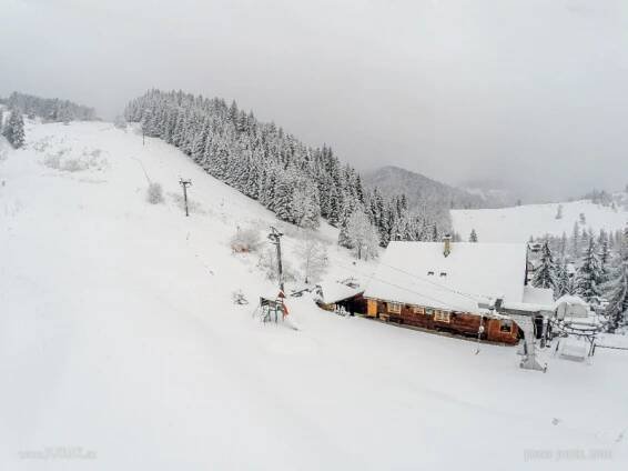 Ski KOZINEC, Zázrivá - Lyžařská střediska - Travelguide.sk