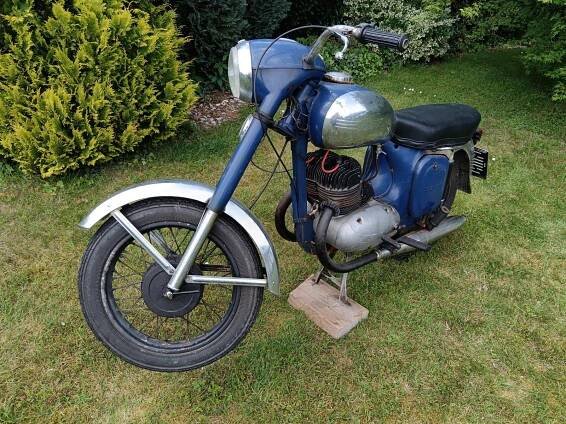 Jawa 350 / 354  - Auto-moto