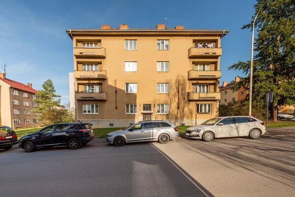 NA PRODEJ byt 3+1 s 2 balkóny a sklepem, Tábor – Věra Vránková