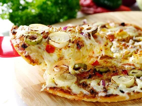 Gabriel Gonzalez - Etra Photo & Film - pizza packs photos