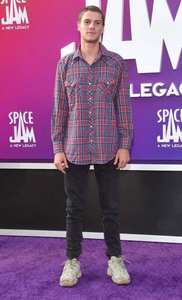 50 Most Handsome Teenage Actors