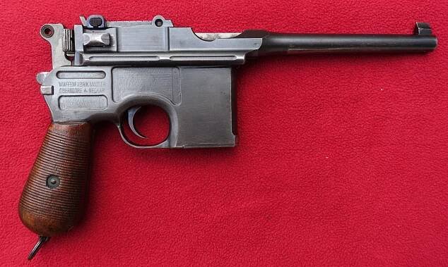 Pistole Mauser C96 z výzbroje císařské armády - Sběratelské zbraně