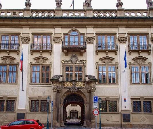 Soubor:Nosticův palác 07.JPG – Wikipedie