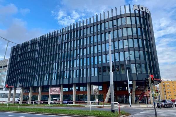 Společnost WESTech přebírá od Etnetera Group kontrolní podíl v Logicworks