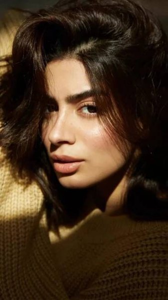 Khushi Kapoor brings a fresh take on fabulous