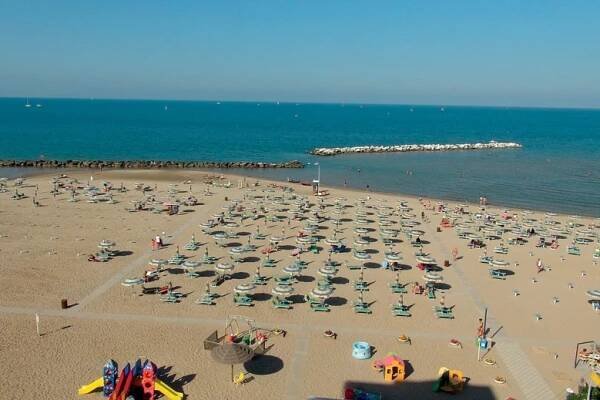 Hotel Hotel Imperial Beach dovolená