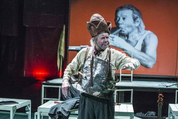 „Merde!“ – Král Ubu opět na trůně, tentokrát v Plzni - Plzeňský rozhled