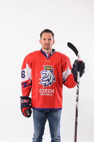 Nové dresy hokejistů? Inspirujeme se NHL, ale Češi špatně přijímají změny, říká Záruba
