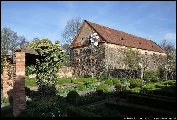 Hrady, tvrze, zámky a zříceniny – Fotografie z roku 2024 – 4.část / hrady-zriceniny.cz